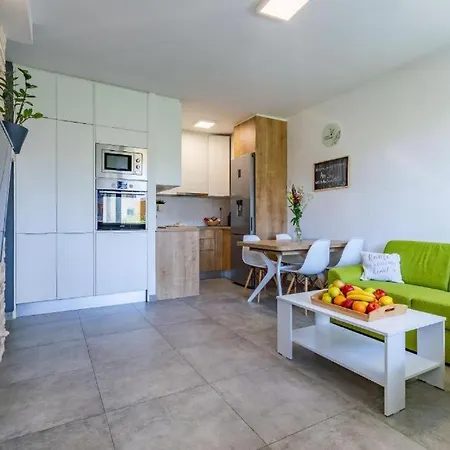 Apartamento Stone & Sun 2bdr With Balcony *