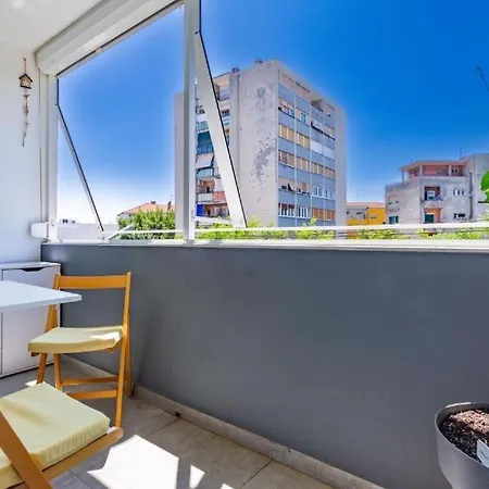 Stone & Sun 2bdr With Balcony Apartamento Zadar